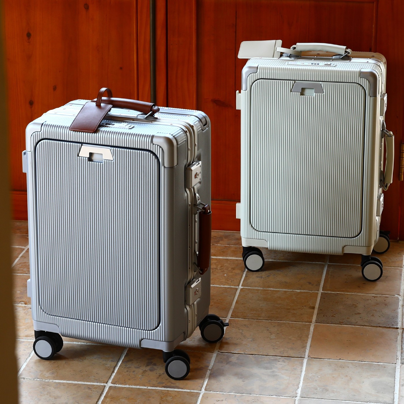 กระเป๋าเดินทางล้อลากขนาดใหญ่ ใ - Aluminum Frame Carry On Luggage บทวิจารณ์และราคา